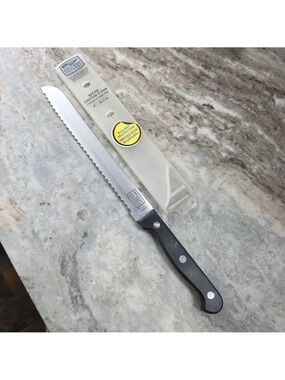 Chicago Cutlery 8" Scalloped Bread Knife with Protective Sheath - Model 1H11D